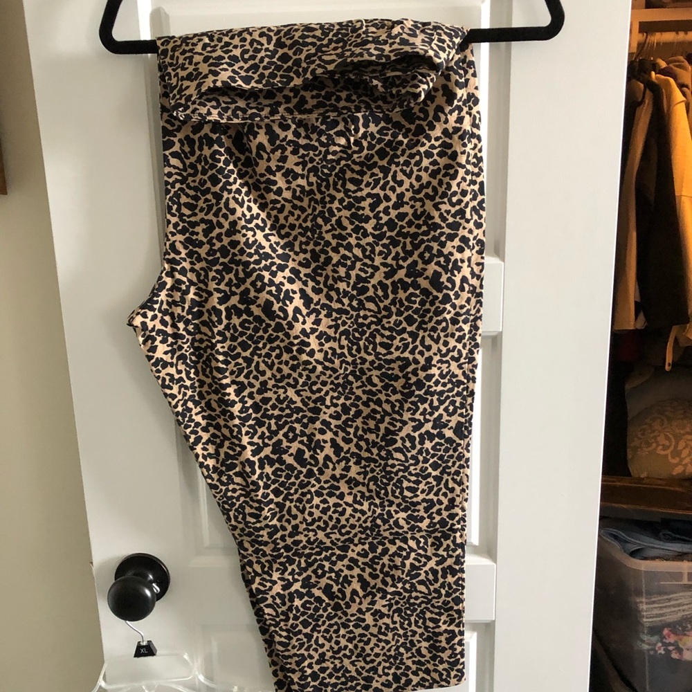 Animal print pull on capris